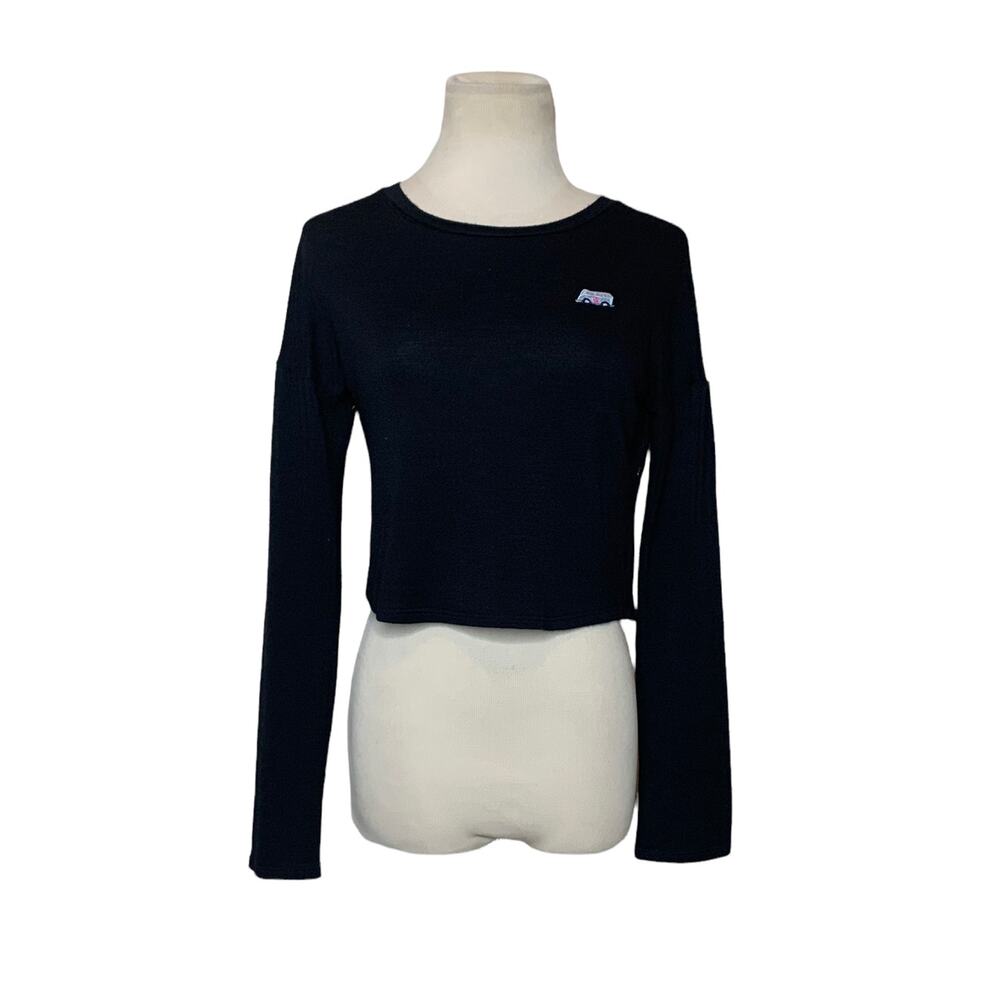 Wet Seal long sleeves cropped black top size XS